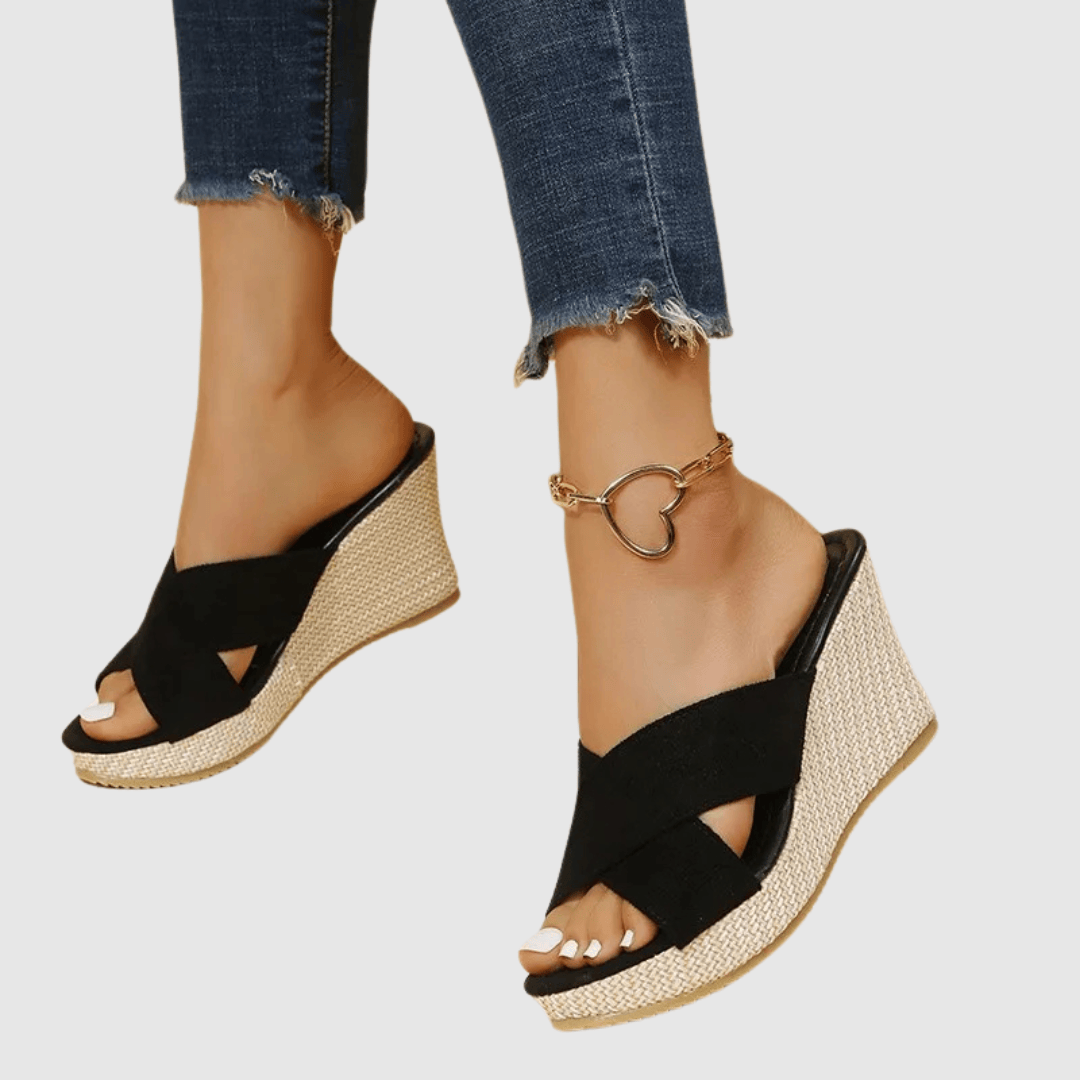MÁRIA™ | Nives | Elegáns magassarkú szandál