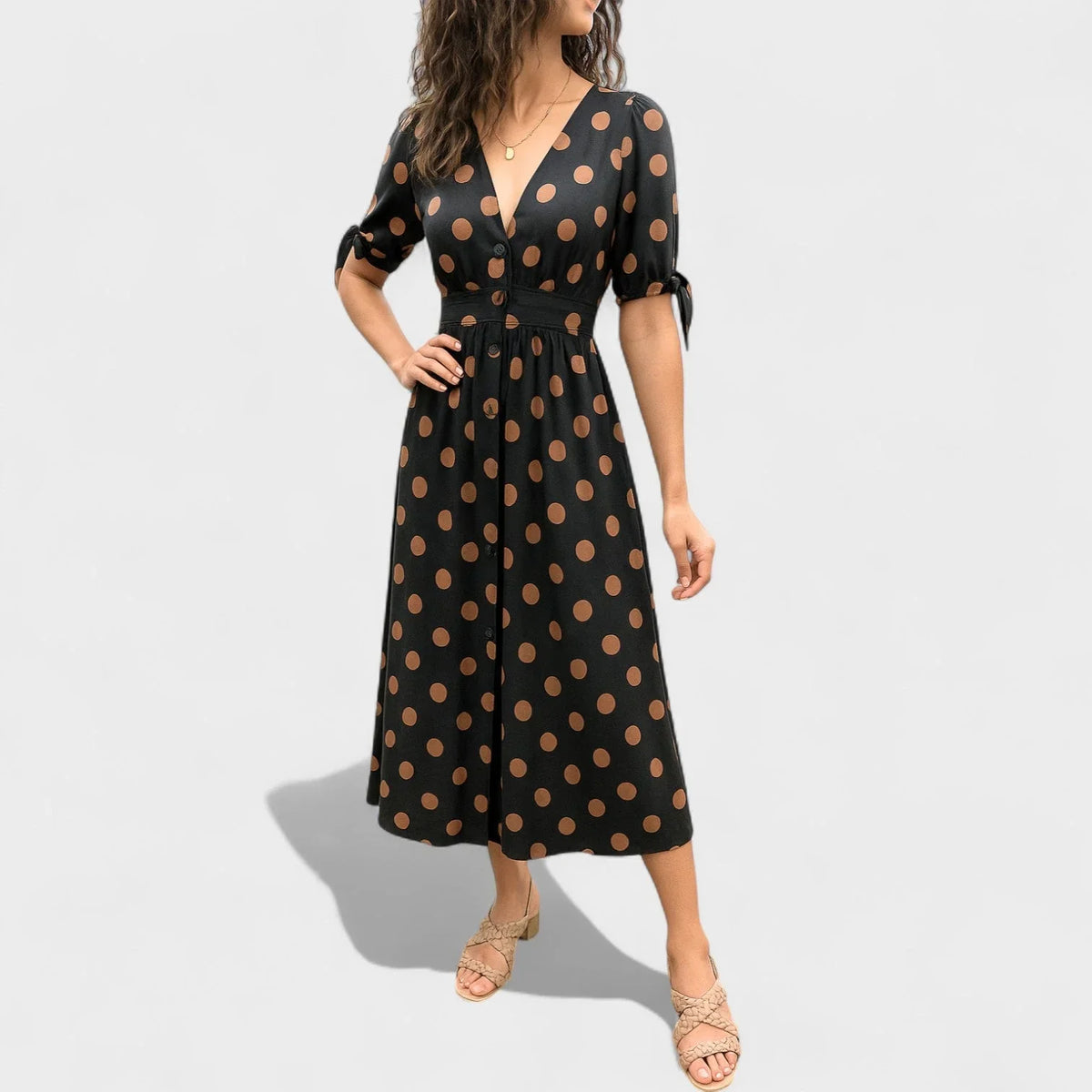 MÁRIA™ | Valentina | Modern pöttyös ruha