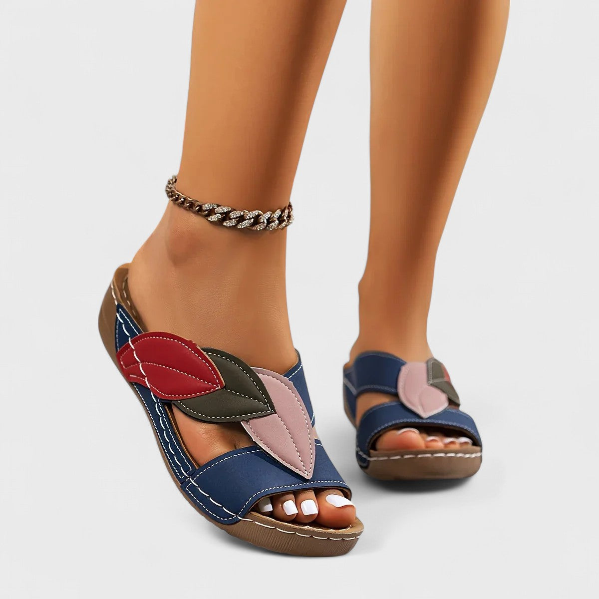 MÁRIA™ | Solveig | Klapki slip-on