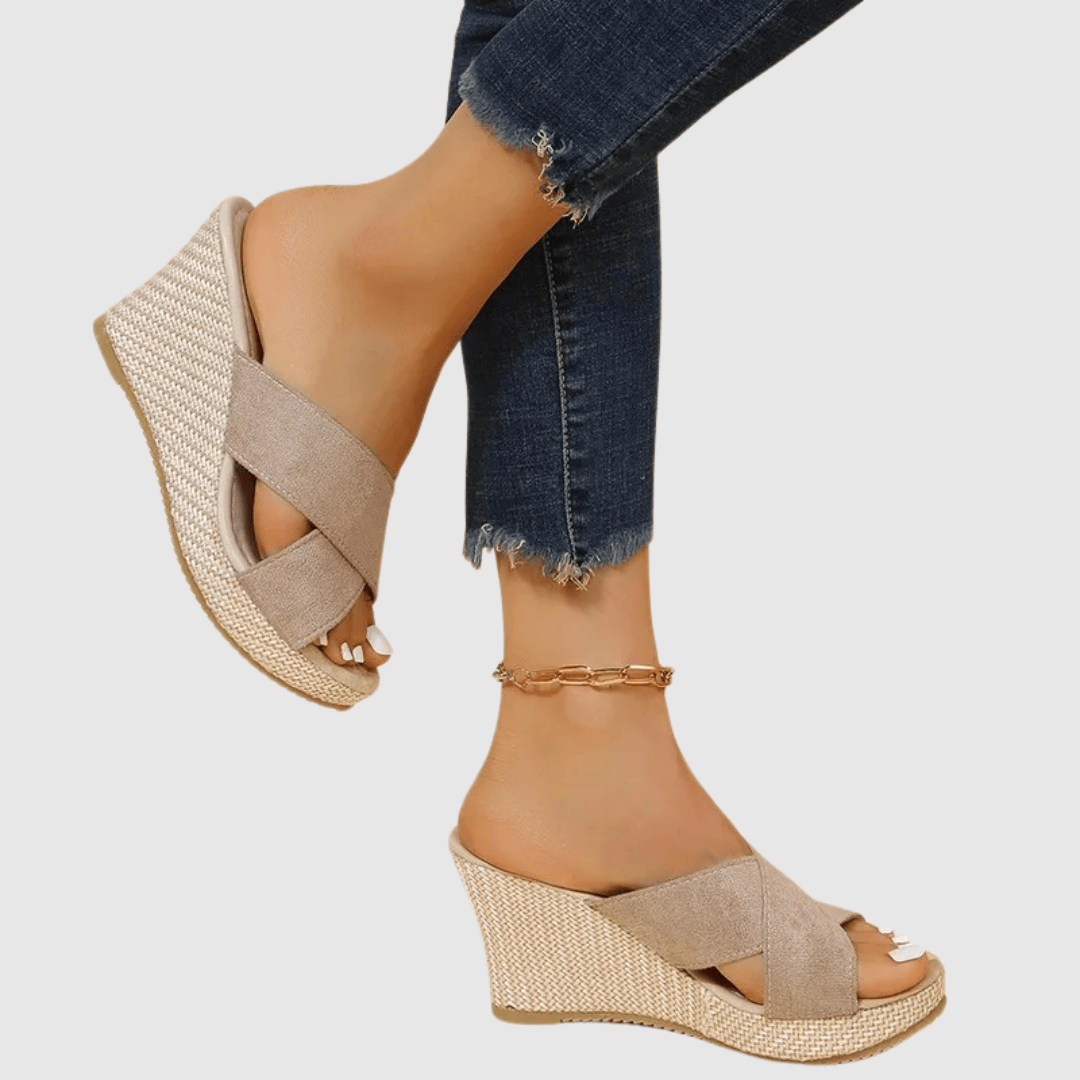 MÁRIA™ | Nives | Elegáns magassarkú szandál