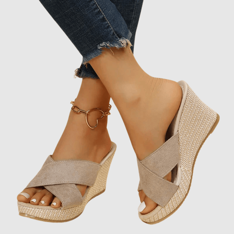 MÁRIA™ | Nives | Elegáns magassarkú szandál